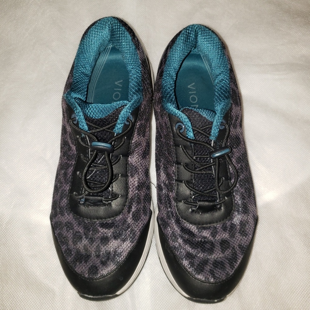 Vionic Tennis Shoes